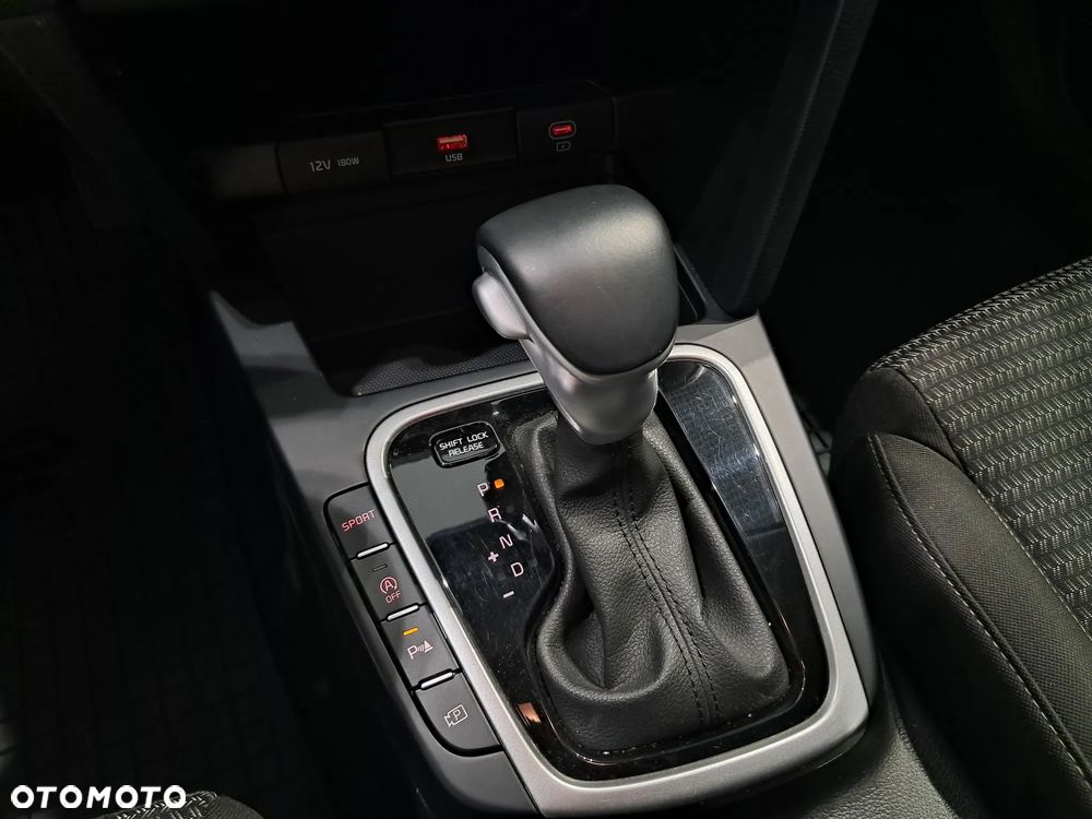 Kia Ceed - 14