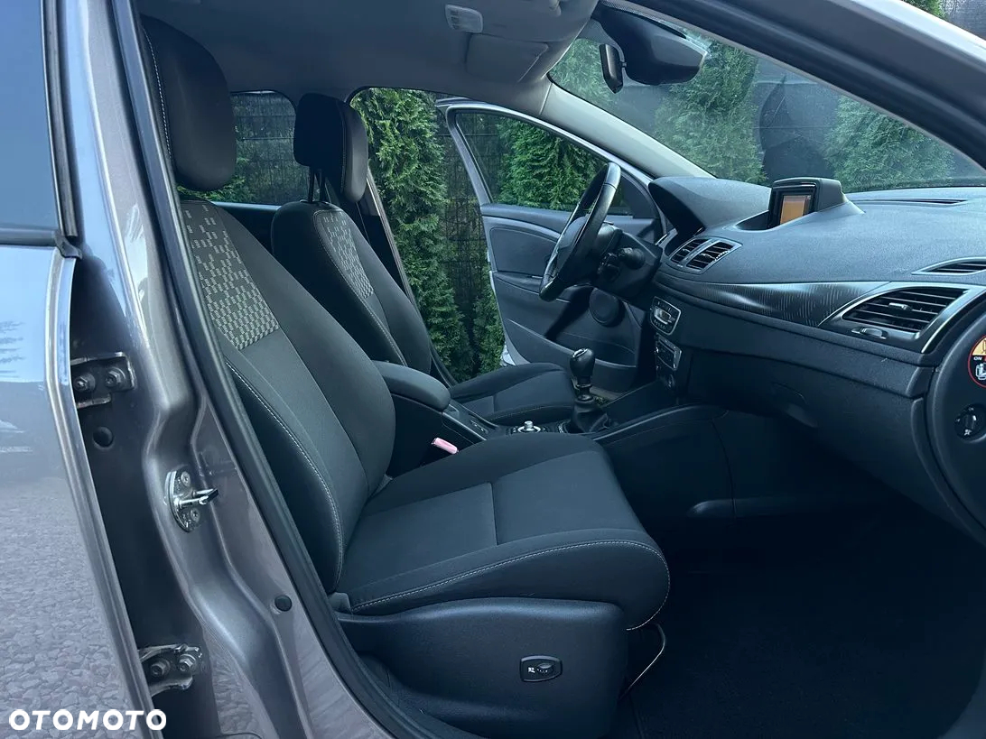 Renault Megane Grandtour ENERGY TCe 115 Start & Stop Bose Edition - 19