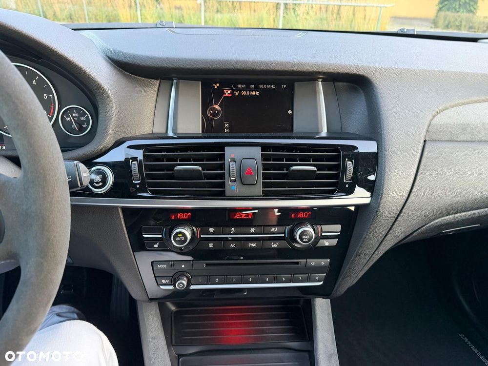 BMW X3 xDrive20d - 17