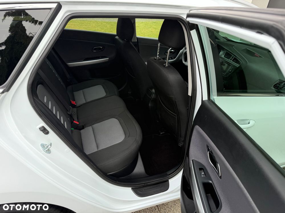 Kia Ceed 1.6 GDI Fifa World Cup Edition - 16