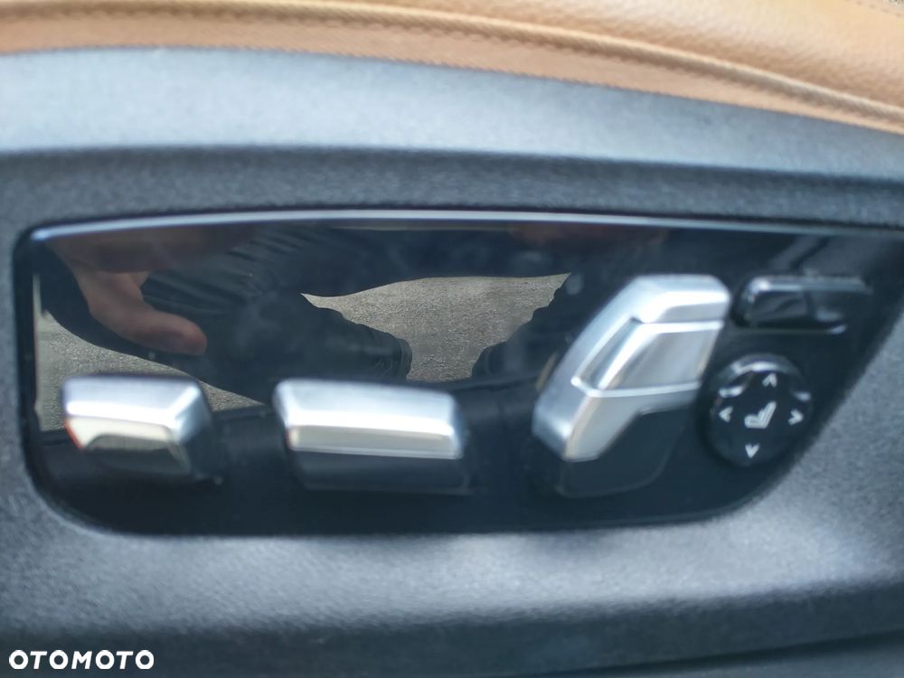 BMW Seria 5 530i GPF Luxury Line - 22