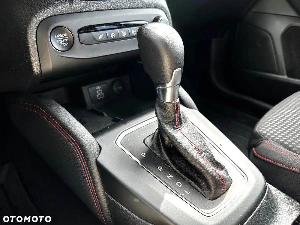 Ford Focus 1.0 EcoBoost mHEV ST-Line X - 26