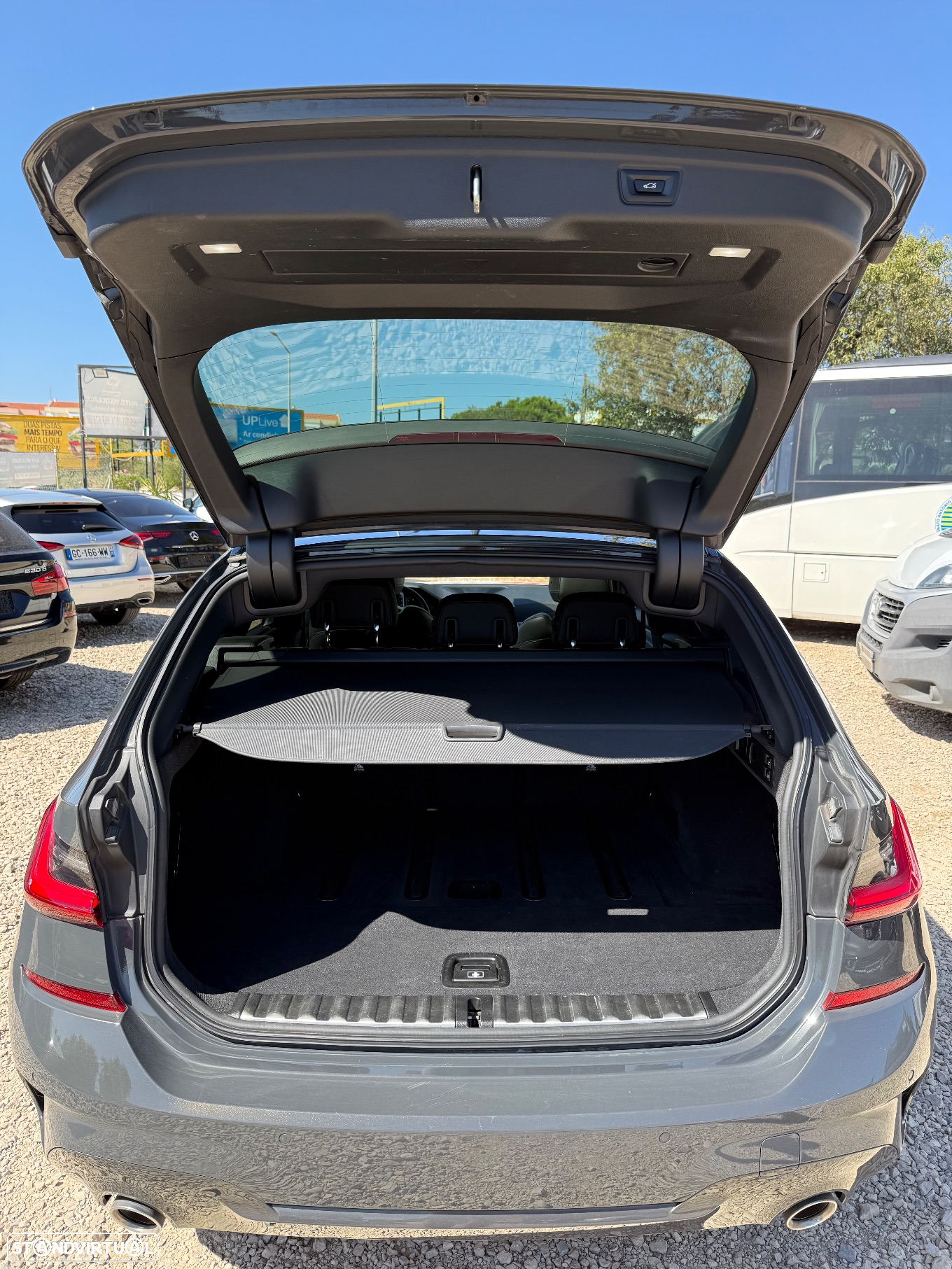BMW 320 i Touring Pack M Shadow Auto - 7