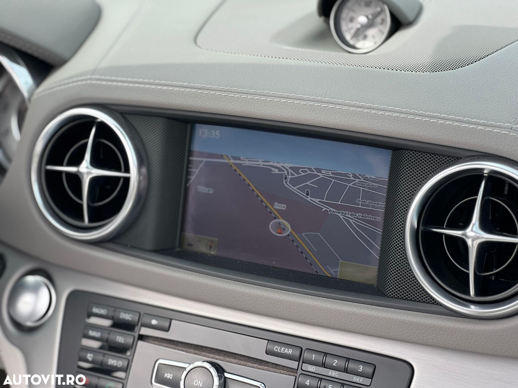 Mercedes-Benz SL - 23