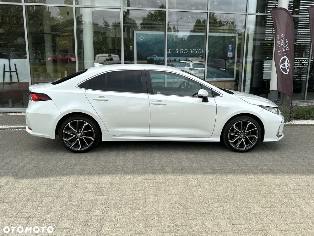 Toyota Corolla 1.8 Hybrid Executive - 6