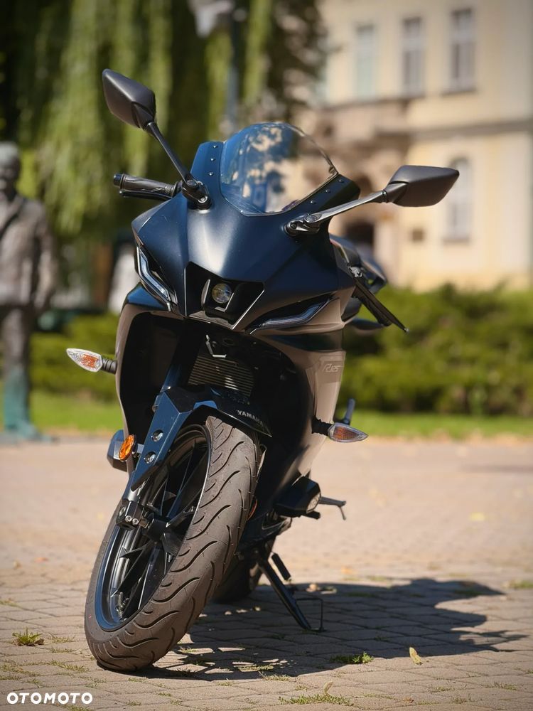 Yamaha YZF - 2
