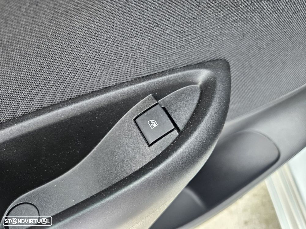 Opel Astra 1.0 Business Edition S/S - 41