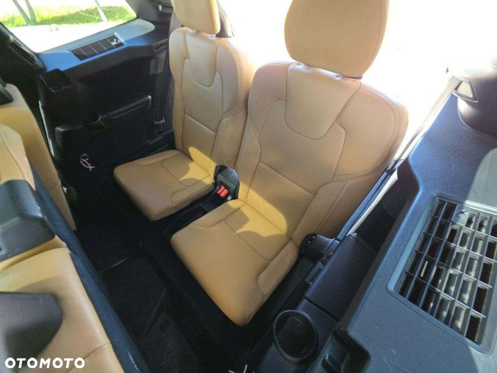 Volvo XC 90 T6 AWD Inscription 7os - 9