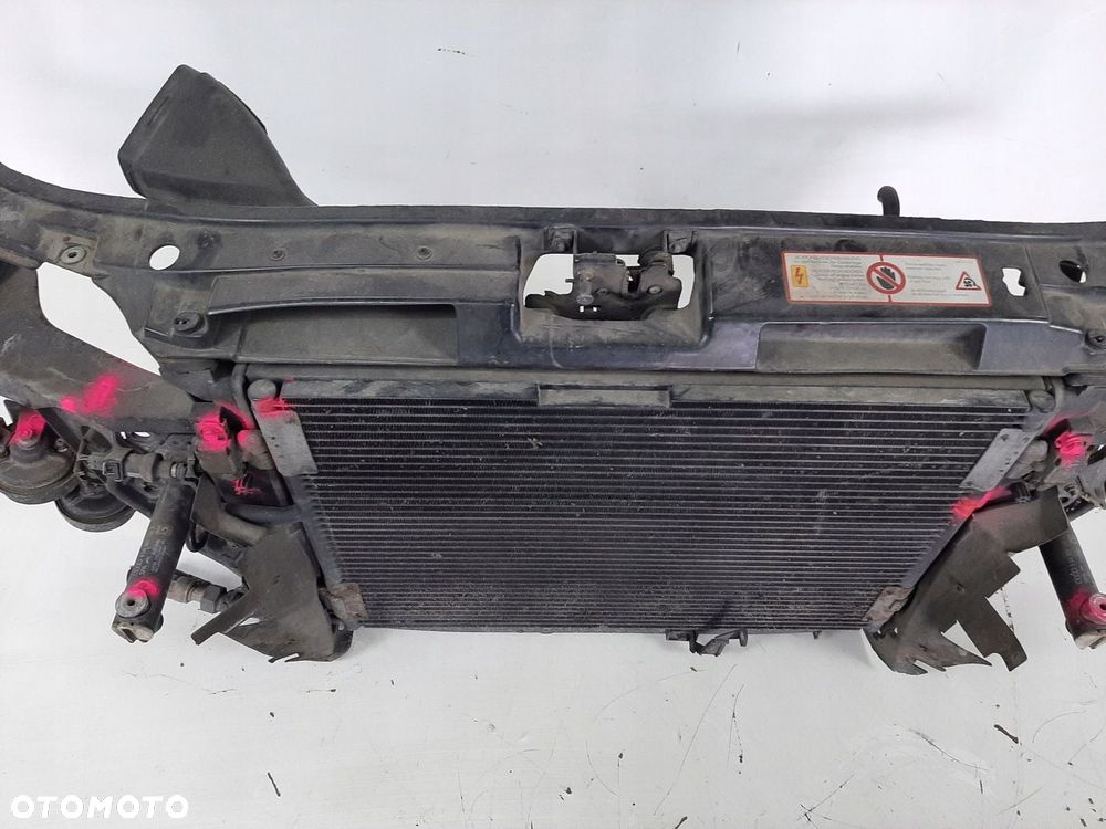 AUDI A4 AVANT 1.9TDI 97R PAS PRZEDNI CHLODNICE WENTYLATOR KPL 185273400 - 10