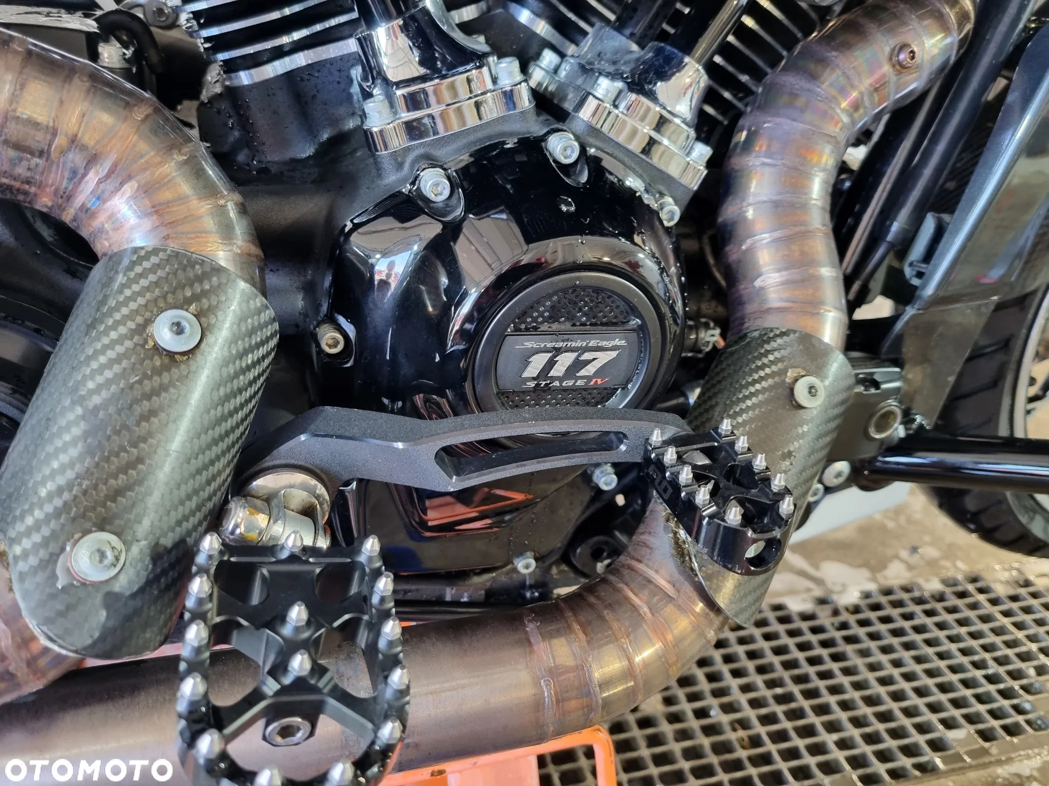Harley-Davidson Touring Road Glide - 23