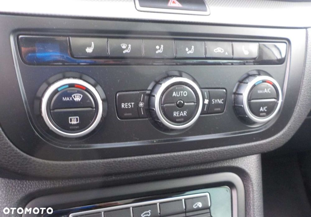 Volkswagen Sharan - 25