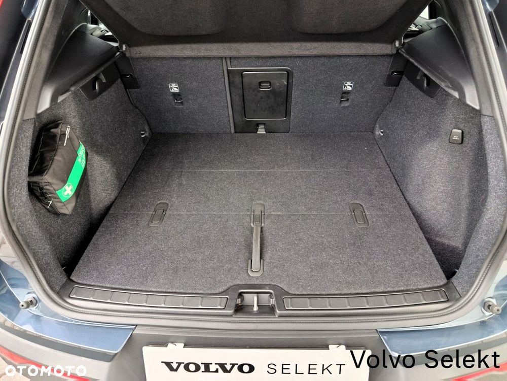 Volvo XC 40 - 26