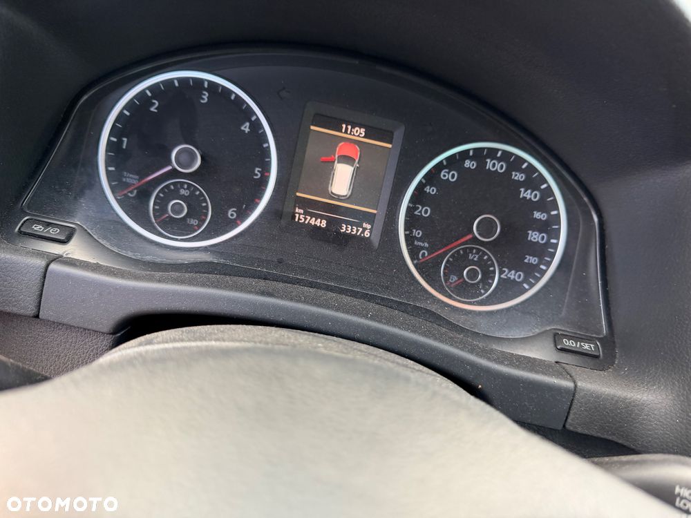 Volkswagen Tiguan 2.0 TDI DPF BlueMotion Technology Exclusive - 12