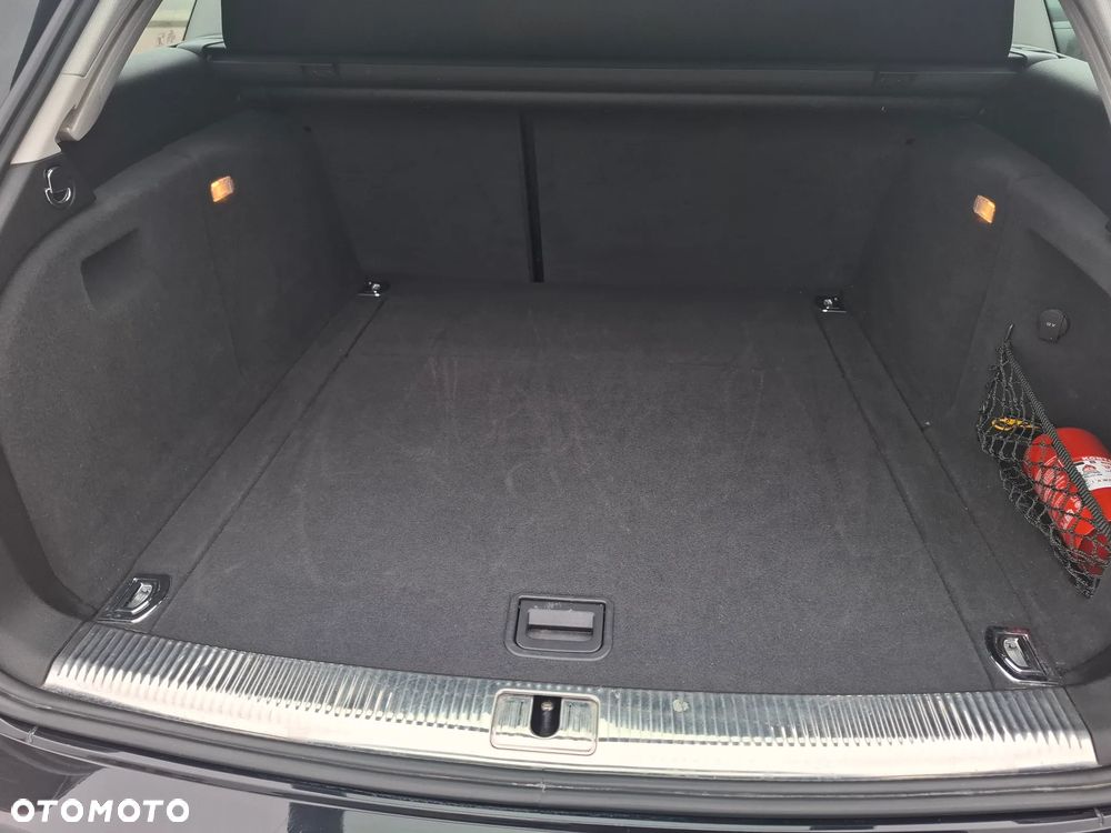 Audi A4 Avant 2.0 TDI DPF Ambiente - 19