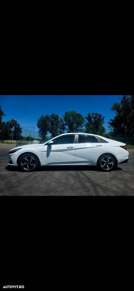 Hyundai Elantra 1.6 l 123 CP 6MT Exclusive - 21