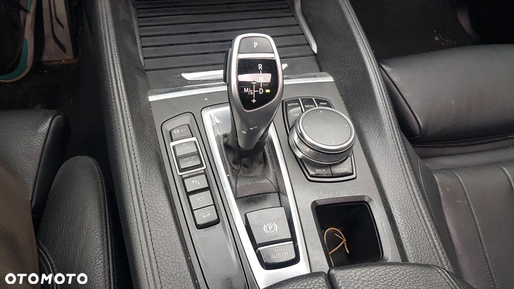 BMW X6 xDrive40d - 28