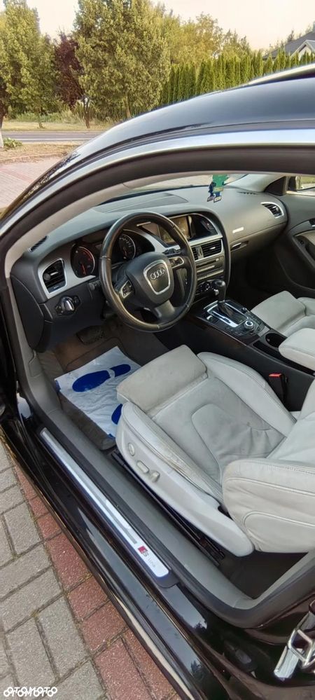 Audi A5 Coupé 2.7 TDI Multitronic - 23