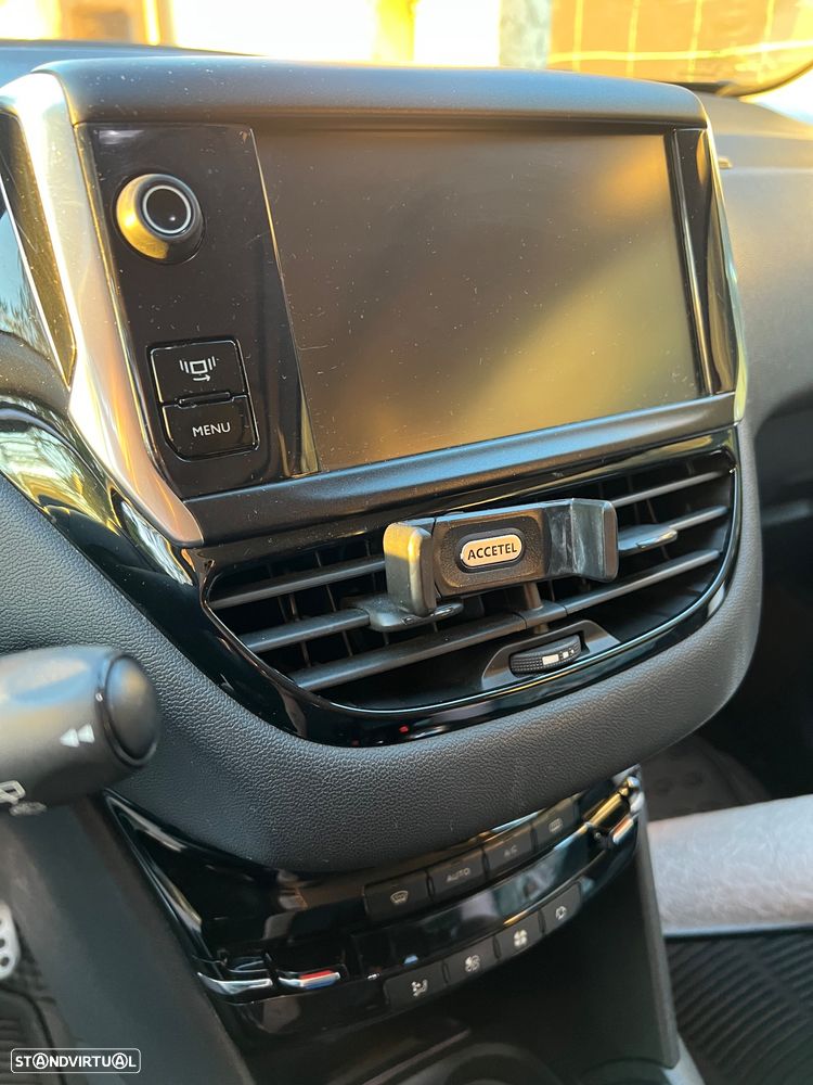 Peugeot 208 1.6 e-HDi Allure - 9