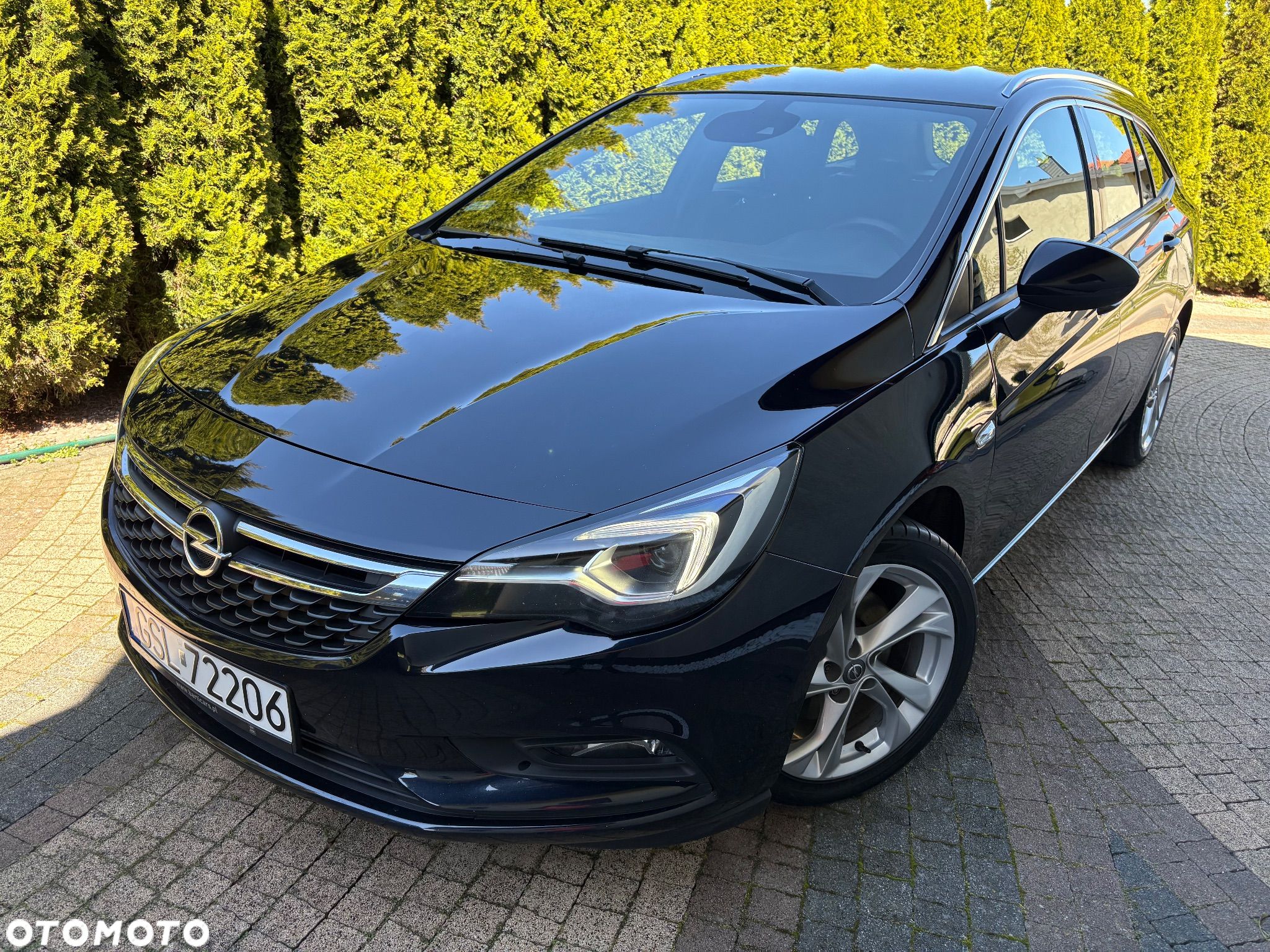 Opel Astra V 1.6 CDTI Dynamic S&S - 1