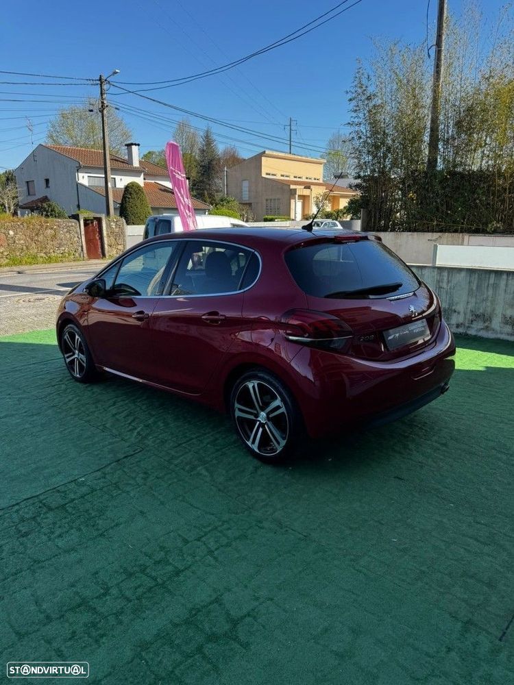 Peugeot 208 1.2 PureTech GT Line - 7