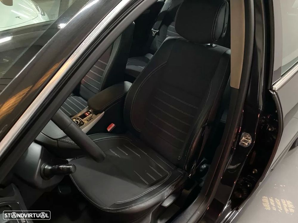 Renault Laguna 1.5 dCi Black Line - 16