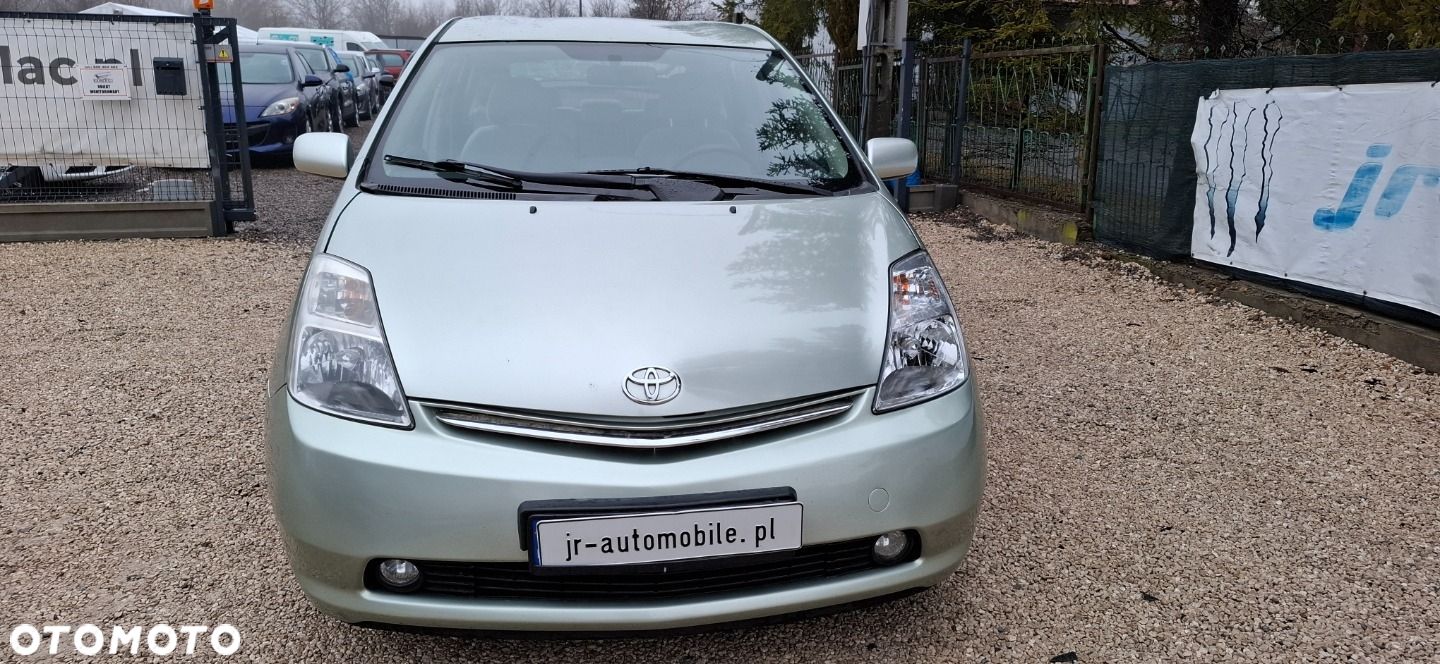 Toyota Prius - 1