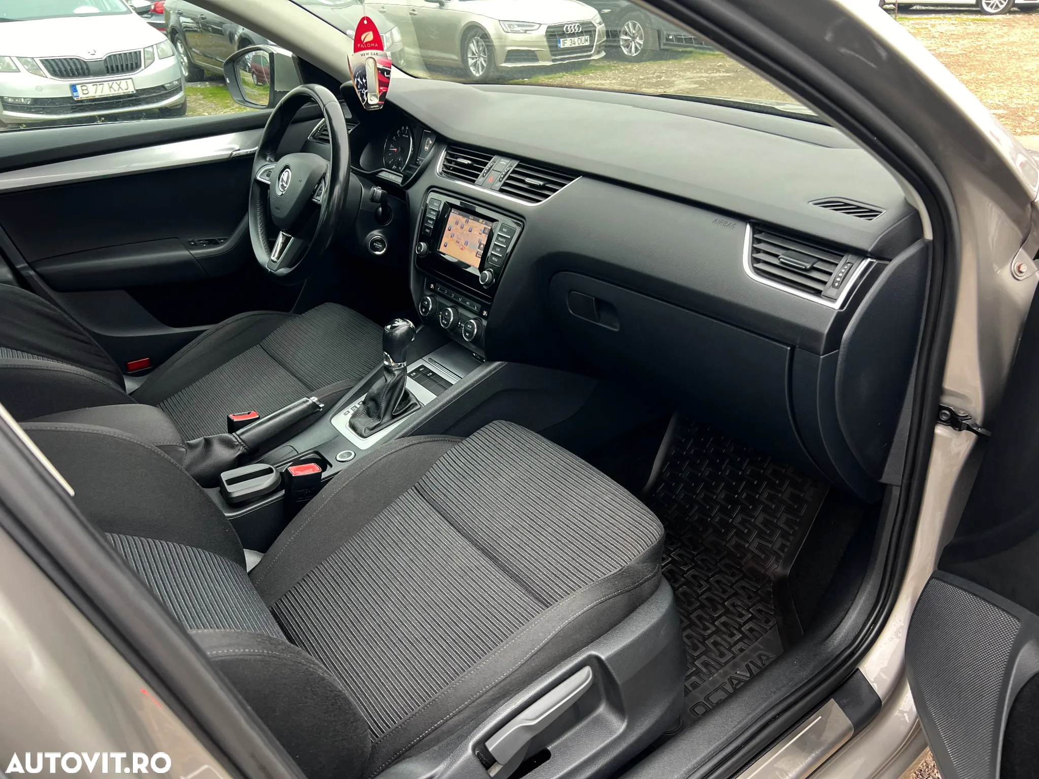 Skoda Octavia 1.6 TDI DSG Ambition - 21