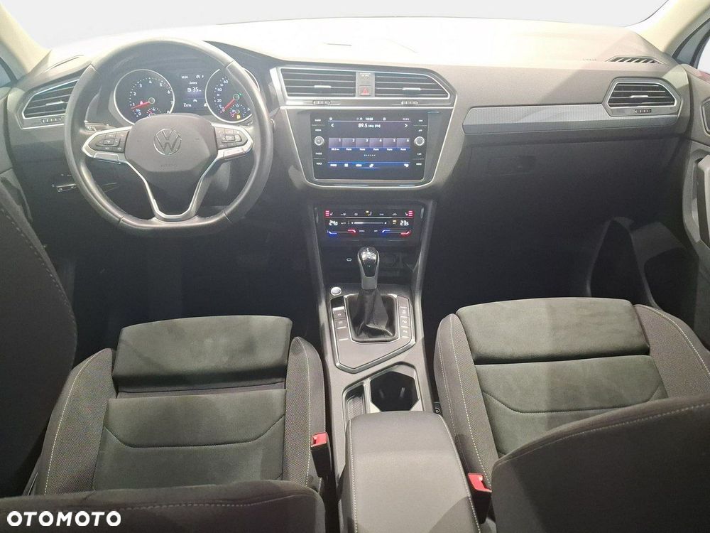 Volkswagen Tiguan - 16