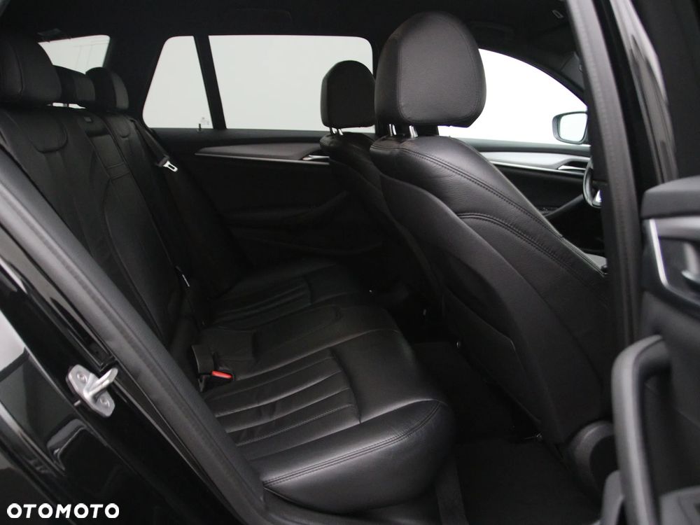 BMW Seria 5 520d Luxury Line - 15
