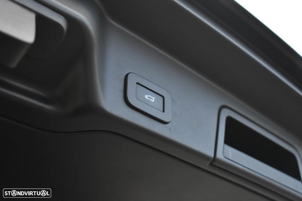 Land Rover Range Rover Evoque 1.5 P300e AWD R-Dynamic SE Auto - 59