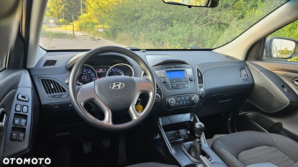 Hyundai ix35 1.6 2WD Fifa World Cup Edition - 15