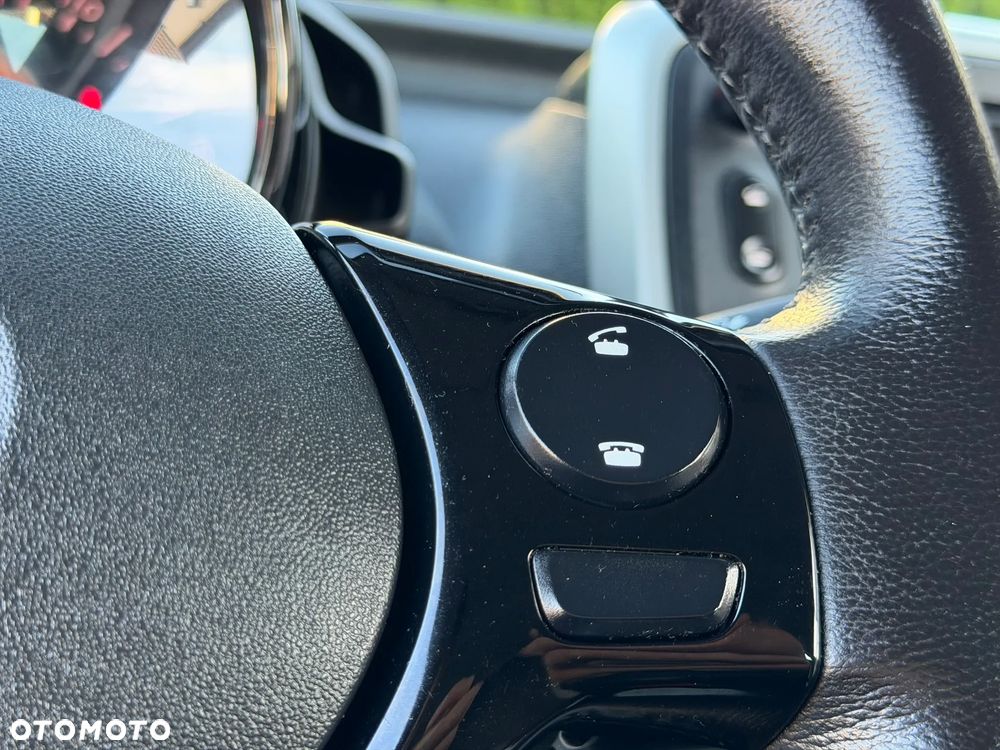 Toyota Aygo x-clusiv - 39