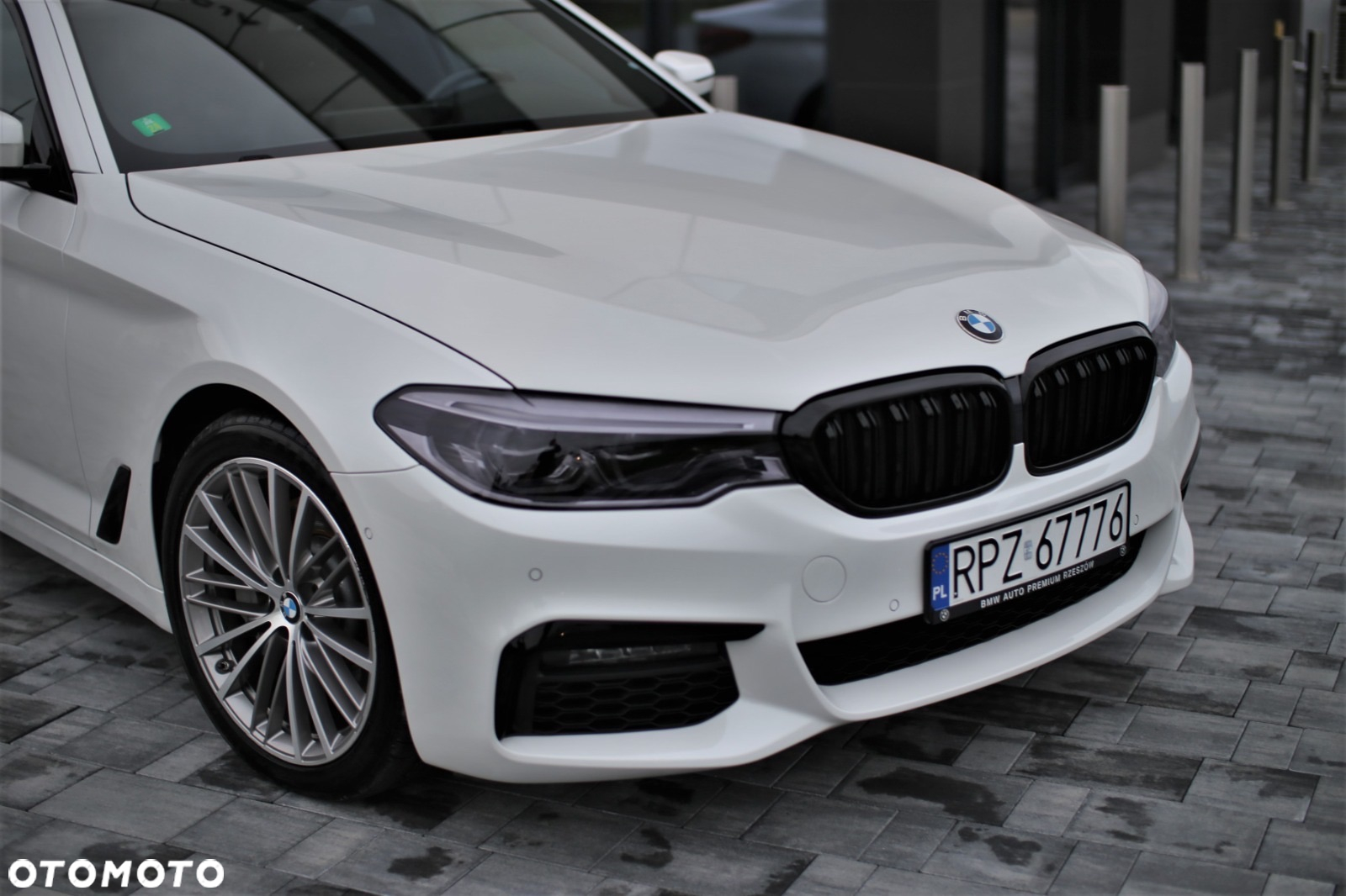 BMW Seria 5 530i GPF Luxury Line sport - 2