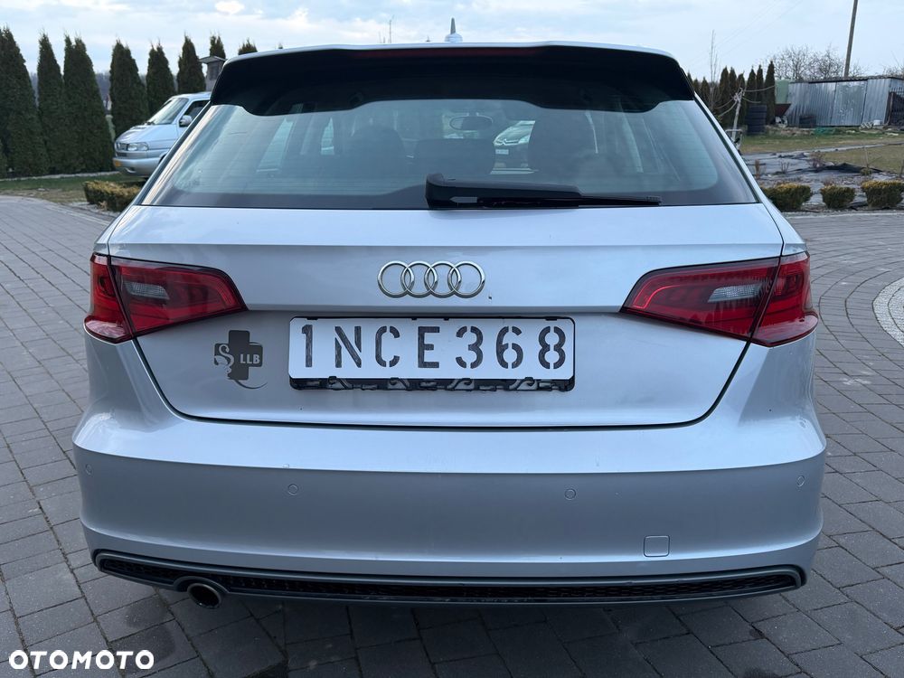 Audi A3 Sportback 1.6 TDI (clean diesel) S line Sportpaket - 16