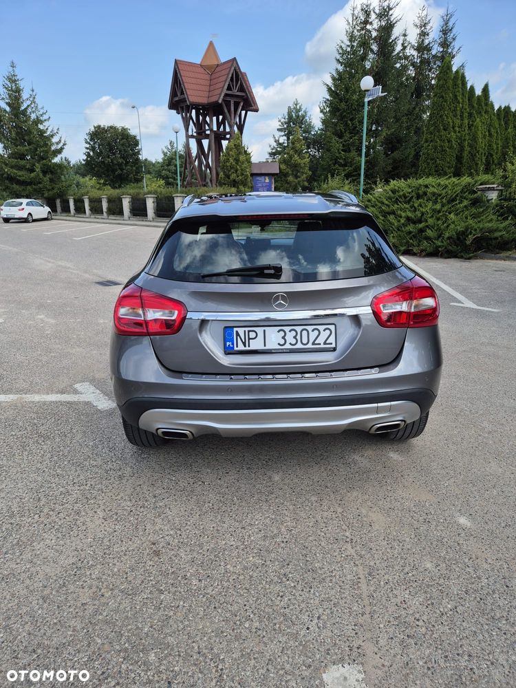 Mercedes-Benz GLA 250 4-Matic - 4