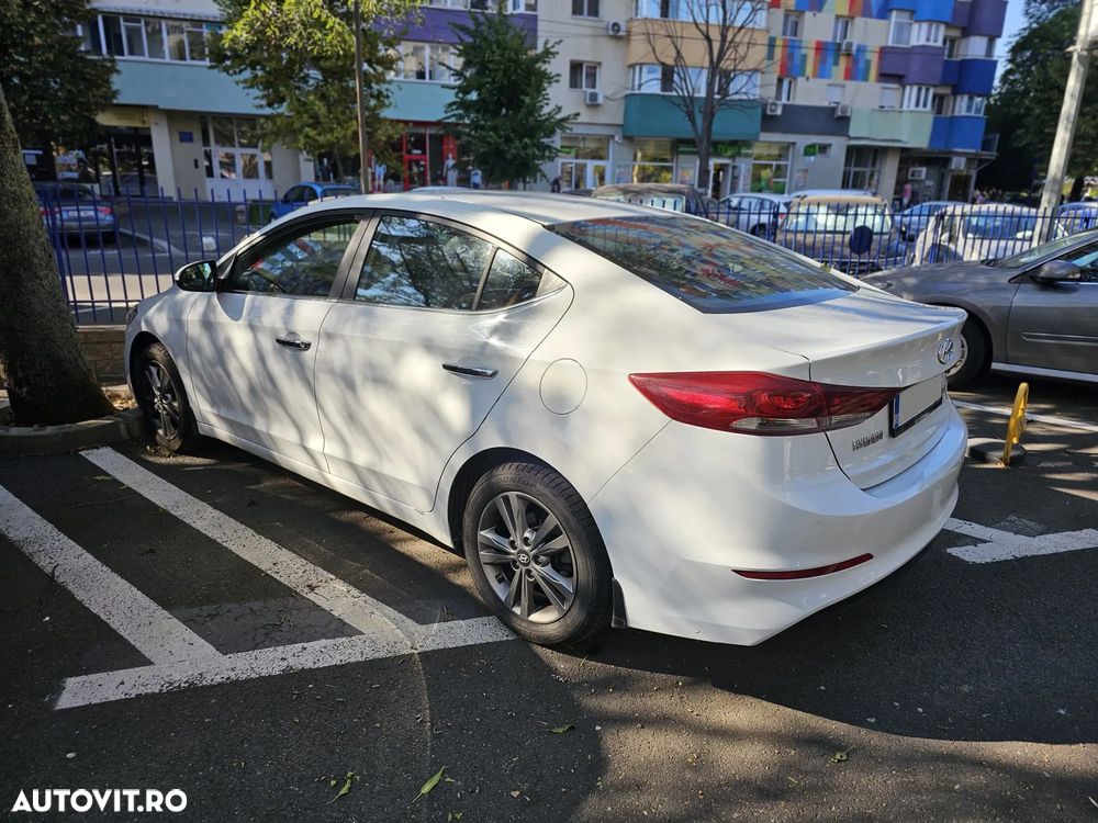 Hyundai Elantra 1.6 MPi Highway - 5