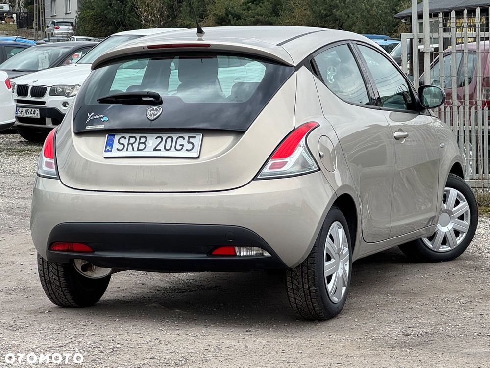 Lancia Ypsilon 1.2 8V Elefantino S&S - 5