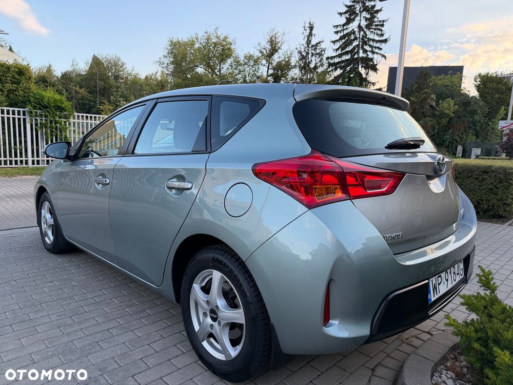 Toyota Auris 1.33 VVT-i Active - 10