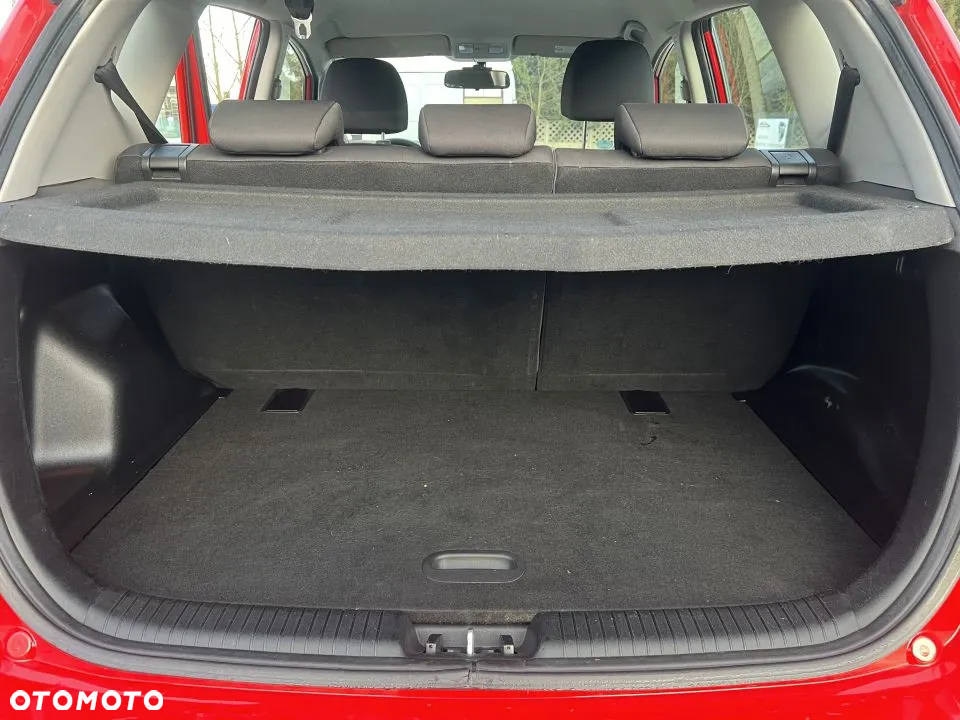 Kia Venga 1.4 CVVT Attract - 11
