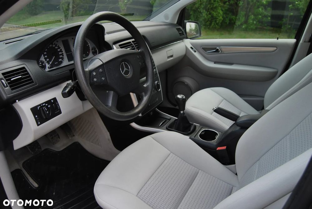 Mercedes-Benz Klasa B 180 CDI EU5 - 5