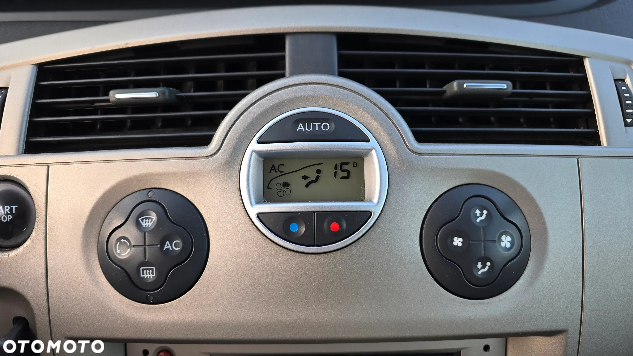 Renault Scenic 2.0 16V Dynamique - 19