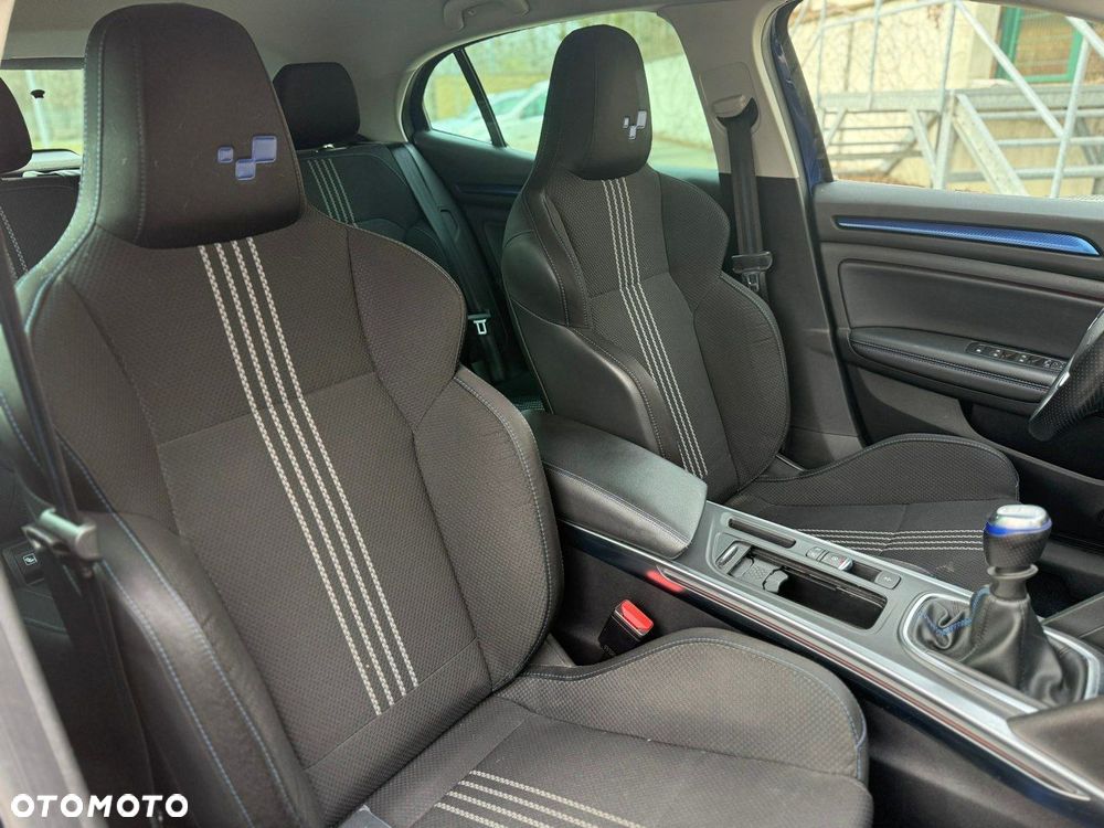 Renault Megane TCe 140 GPF GT LINE - 8