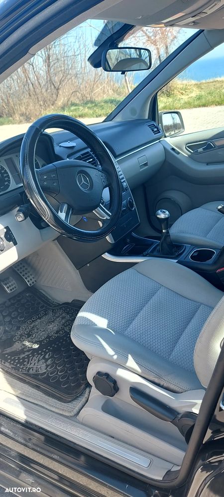 Mercedes-Benz B 180 CDI - 7