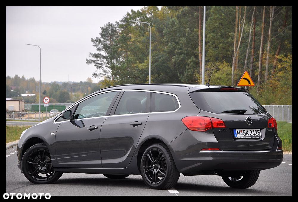 Opel Astra 1.4 Turbo Color Edition - 3