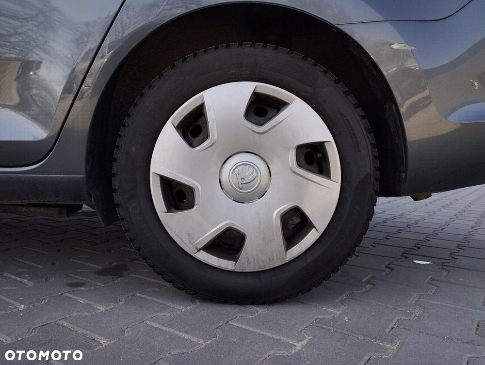 Skoda RAPID 1.0 TSI Ambition - 18