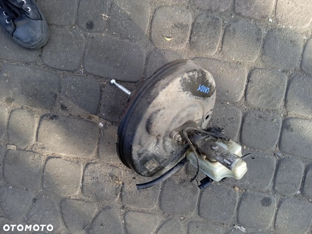 VW TOURAN CADDY SERVO Z POMPKĄ HAMULCOWE 1T1614105L 04-