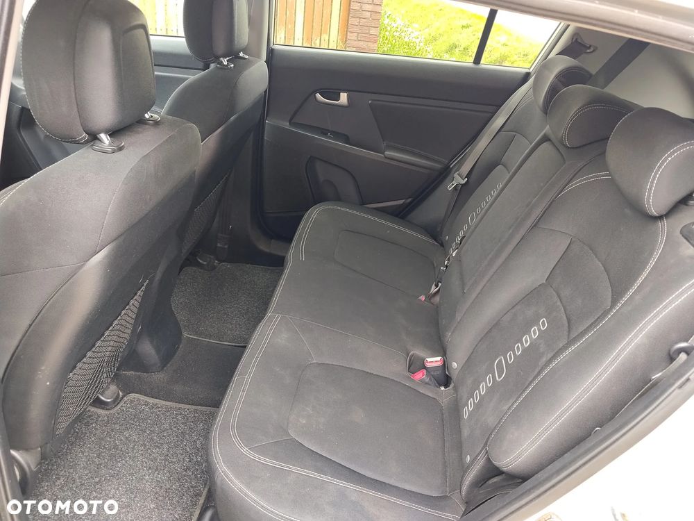 Kia Sportage - 16