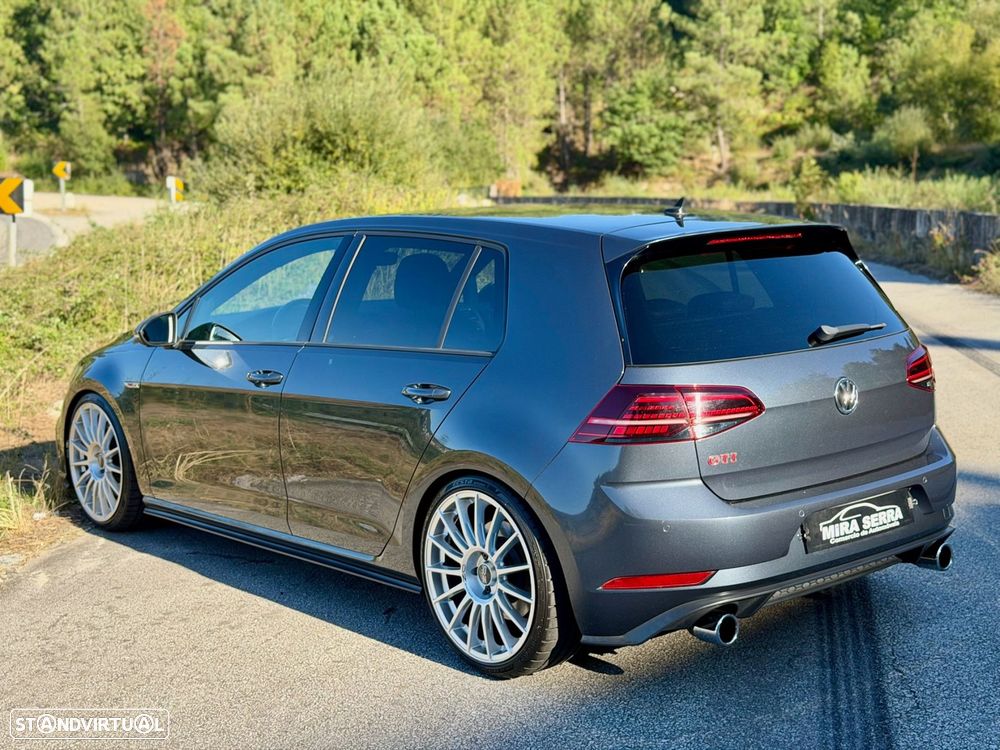 Volkswagen Golf 2.0 TSI GTI DSG Performance — fotografia 12