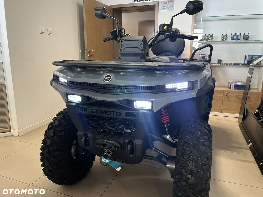 CFMoto CForce - 16