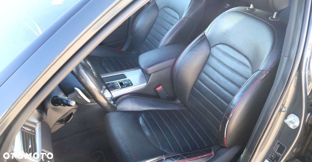 Kia Optima - 14